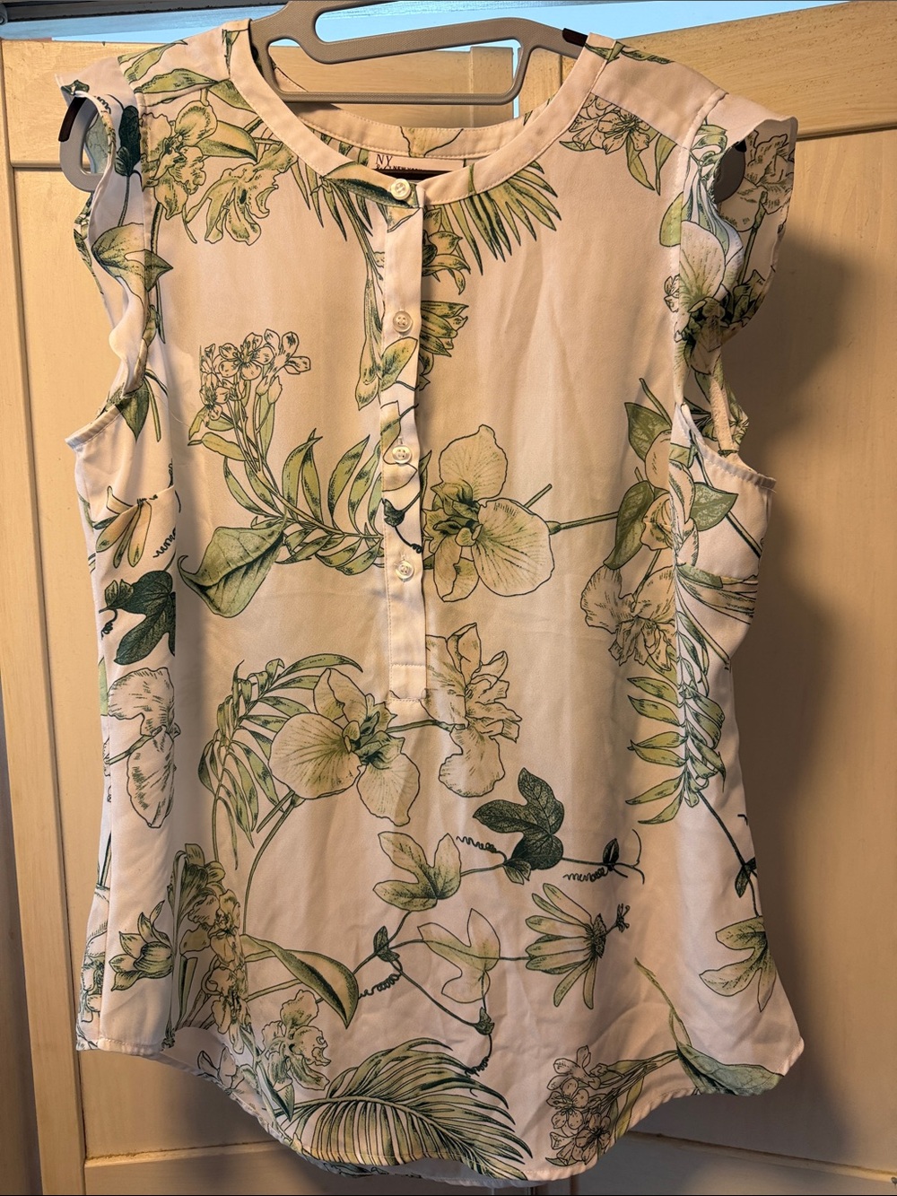 New York & Company Cream Floral Button-Front blouse with Green Print
